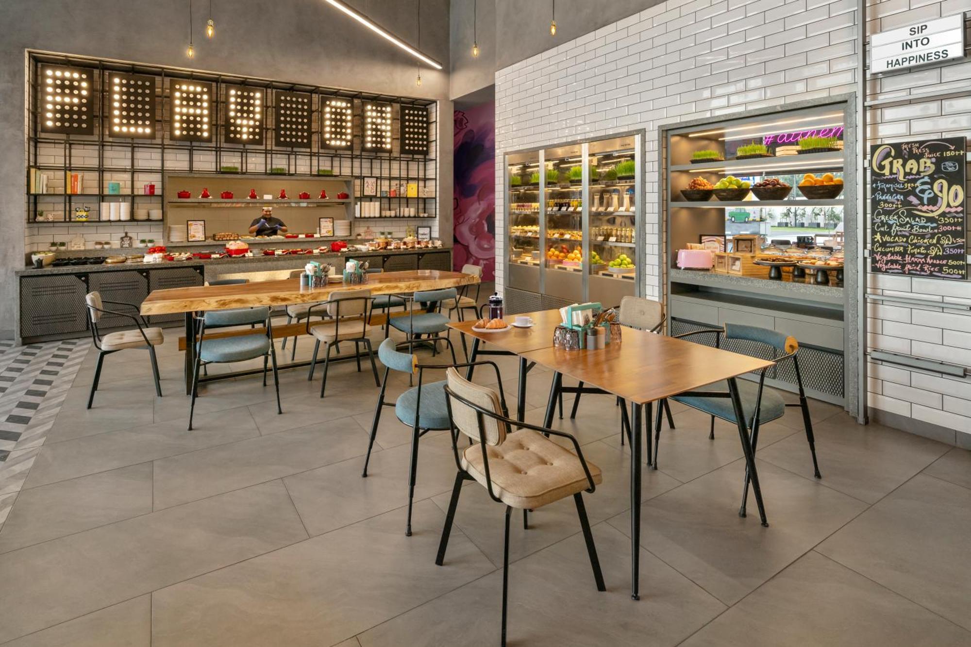 Moxy Bengaluru Airport Prestige Tech Cloud Hotel Devanahalli Buitenkant foto