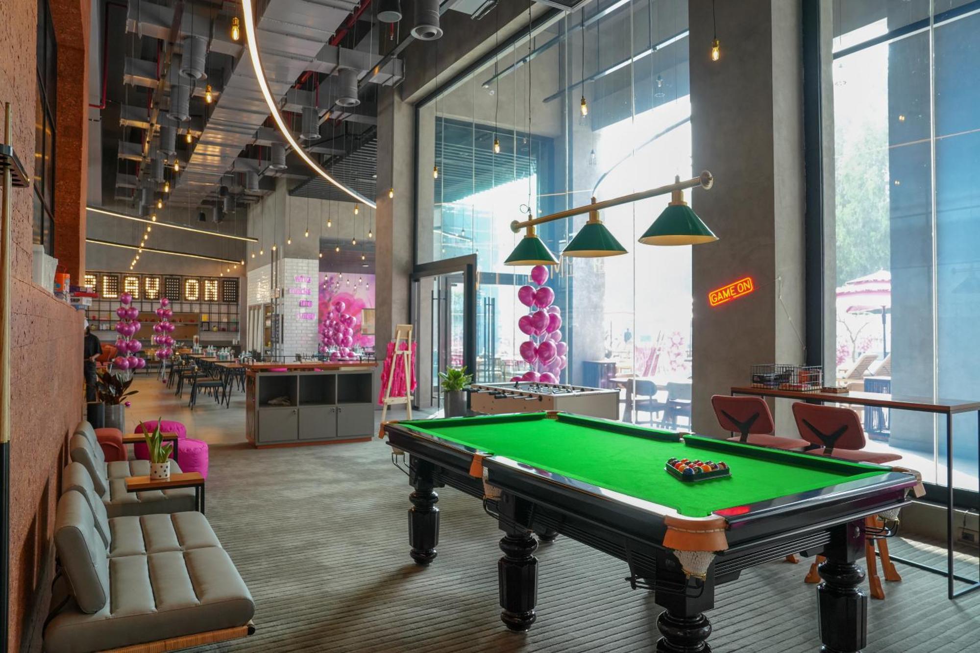 Moxy Bengaluru Airport Prestige Tech Cloud Hotel Devanahalli Buitenkant foto